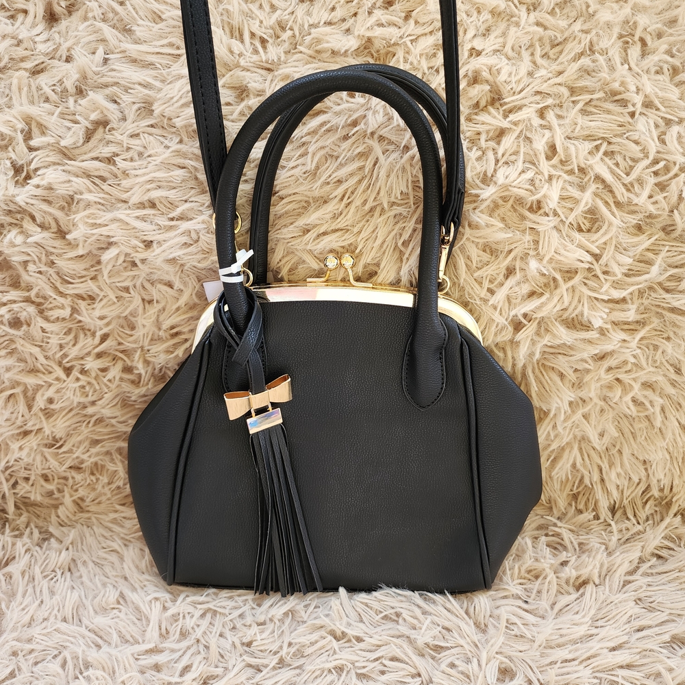 Alyssa Croasbody Elegant Black Handbag with Tassel Accent